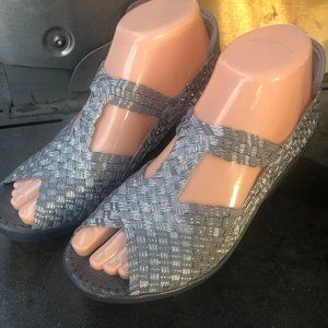 BMbernie Mev Women’s Silver Woven Sandals size 37
